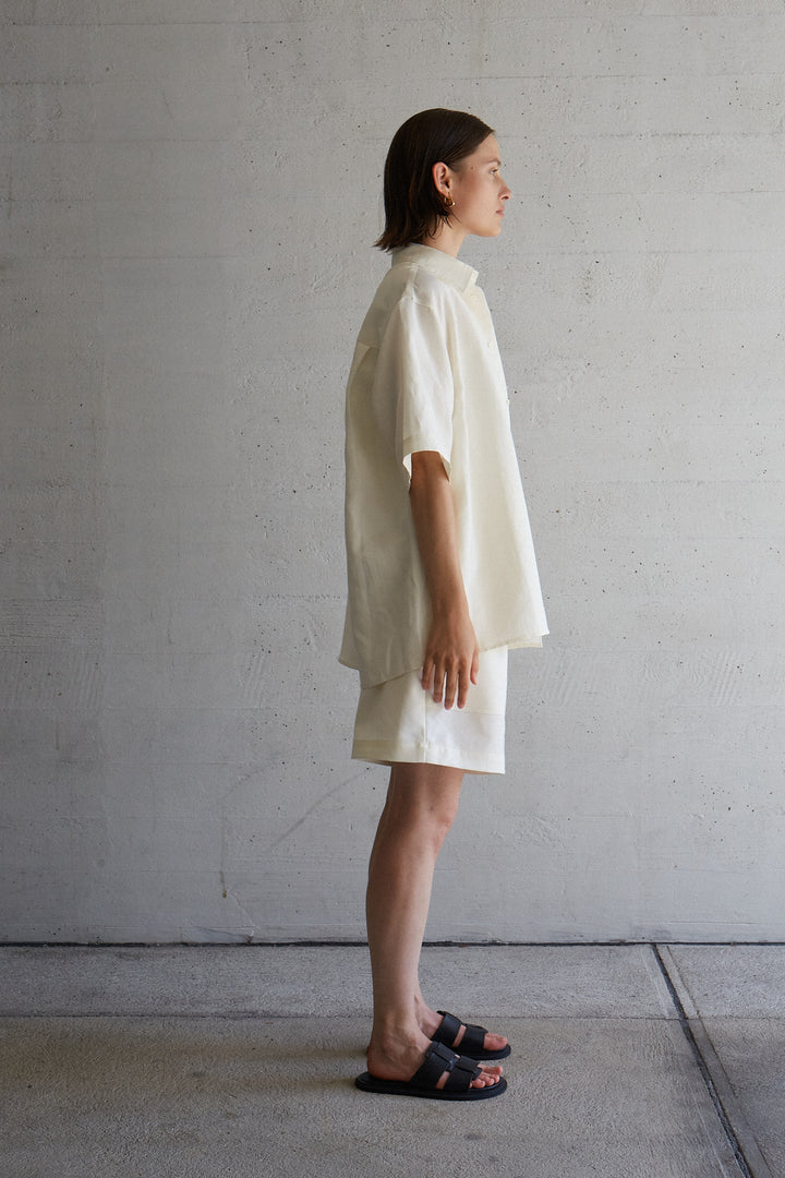 LOOSE FIT WOOL SHORTS - IVORY