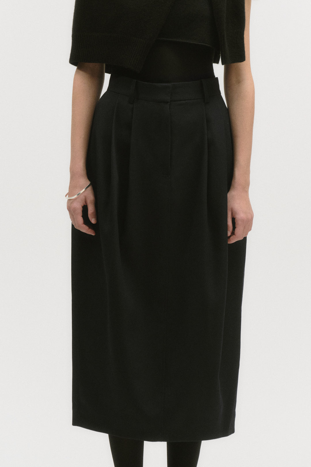 PLEATED MAXI SKIRT - MIDNIGHT